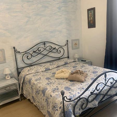 The Sea Flower Appartamento Con Giardino E Garage Auto Incluso San Remo Buitenkant foto