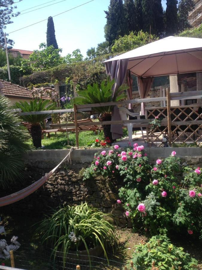 The Sea Flower Appartamento Con Giardino E Garage Auto Incluso San Remo Buitenkant foto