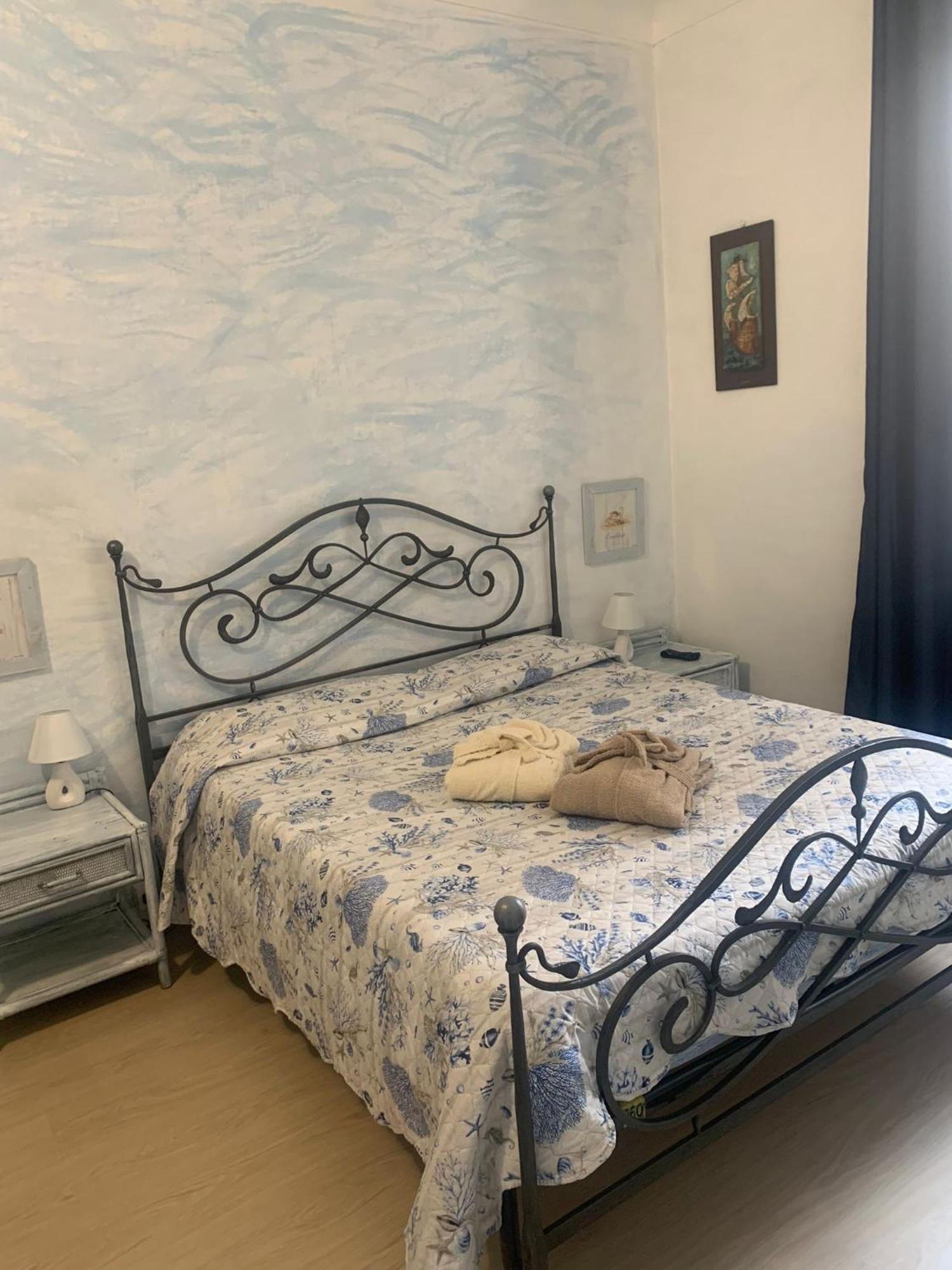The Sea Flower Appartamento Con Giardino E Garage Auto Incluso San Remo Buitenkant foto